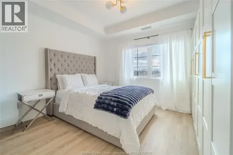 3817 Howard Avenue Windsor ON N9E 0B5