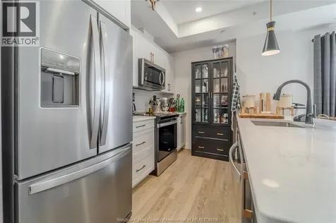 3817 Howard Avenue Windsor ON N9E 0B5