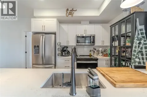 3817 Howard Avenue Windsor ON N9E 0B5
