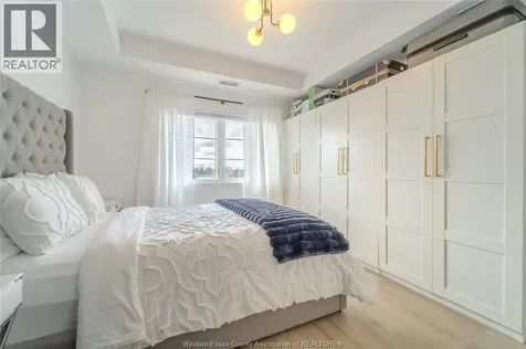 3817 Howard Avenue Windsor ON N9E 0B5
