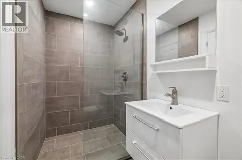 40 Stanley Avenue Hamilton ON L8P 2L1