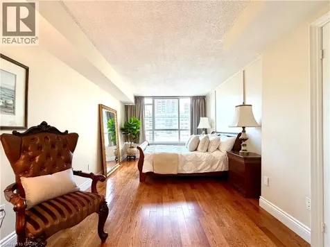 130 Carlton Street Toronto ON M5A 4K3