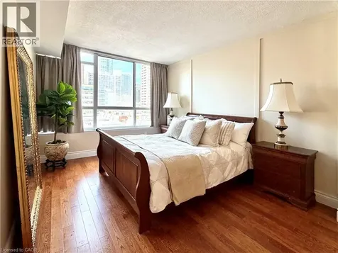 130 Carlton Street Toronto ON M5A 4K3