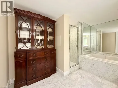 130 Carlton Street Toronto ON M5A 4K3