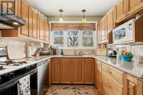 30 Juniper Court Ottawa ON K2E 5M6