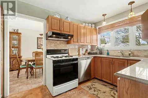 30 Juniper Court Ottawa ON K2E 5M6