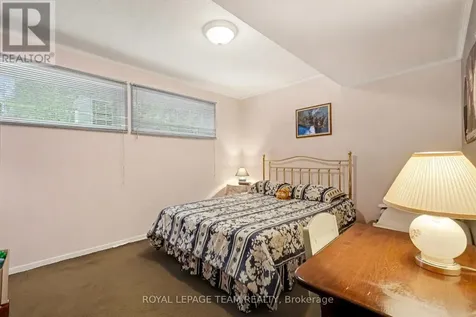 30 Juniper Court Ottawa ON K2E 5M6