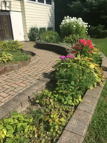 30 Juniper Court Ottawa ON K2E 5M6