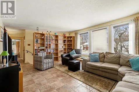 30 Juniper Court Ottawa ON K2E 5M6