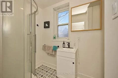 11 Sherbrooke Avenue Ottawa ON K1Y 1R8