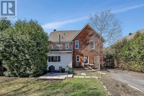 11 Sherbrooke Avenue Ottawa ON K1Y 1R8