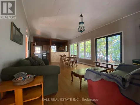 25 Garden Island North Kawartha ON K0L 1A0