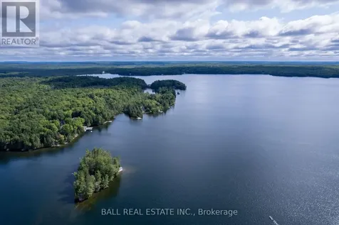 25 Garden Island North Kawartha ON K0L 1A0