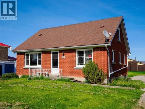 23 Erie Avenue South Fisherville ON N0A 1G0