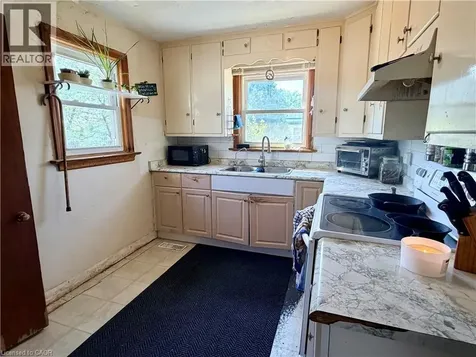 23 Erie Avenue South Fisherville ON N0A 1G0