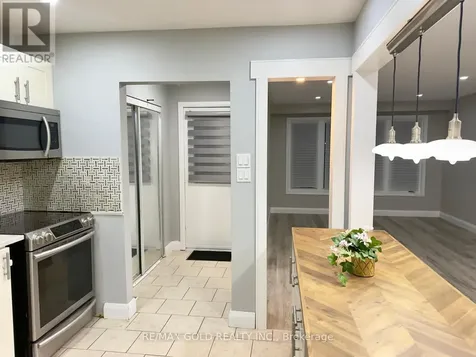 156 Mooregate Crescent Kitchener ON N2M 2G1
