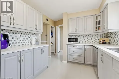 55 Yarmouth Court Hamilton ON L8S 3E2