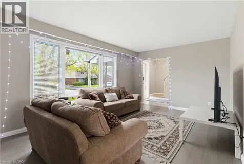 55 Yarmouth Court Hamilton ON L8S 3E2