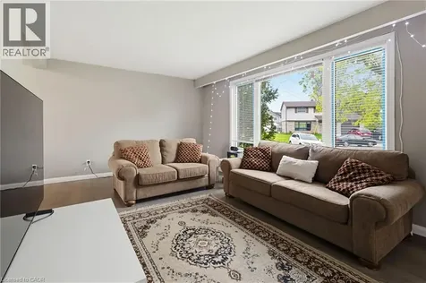55 Yarmouth Court Hamilton ON L8S 3E2