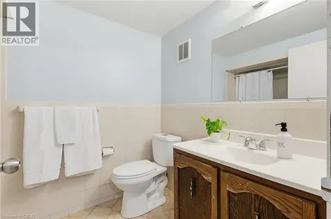 55 Yarmouth Court Hamilton ON L8S 3E2