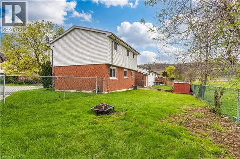 55 Yarmouth Court Hamilton ON L8S 3E2