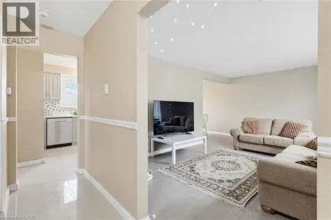 55 Yarmouth Court Hamilton ON L8S 3E2