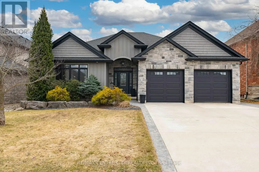 21 Belmont Avenue Tillsonburg ON N4G 5V9