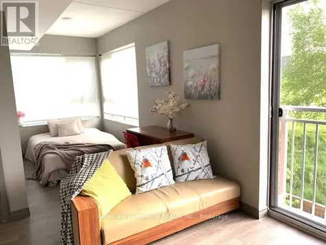 321 Spruce Street Waterloo ON N2L 0G4