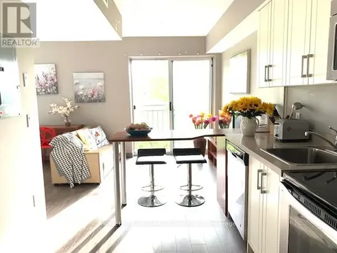 321 Spruce Street Waterloo ON N2L 0G4