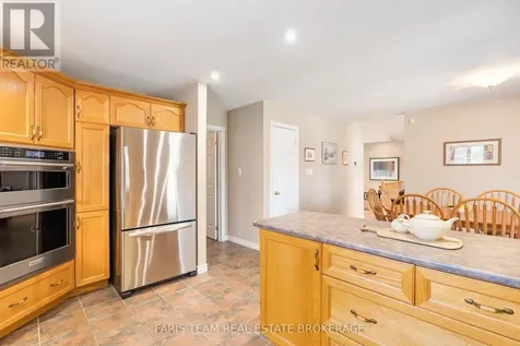 5 Blake Court Wasaga Beach ON L9Z 1R8