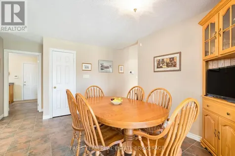 5 Blake Court Wasaga Beach ON L9Z 1R8