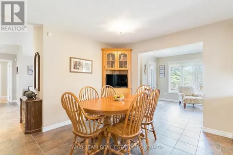 5 Blake Court Wasaga Beach ON L9Z 1R8