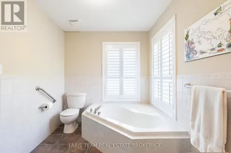 5 Blake Court Wasaga Beach ON L9Z 1R8
