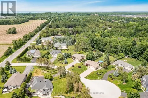 5 Blake Court Wasaga Beach ON L9Z 1R8