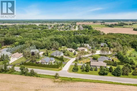 5 Blake Court Wasaga Beach ON L9Z 1R8