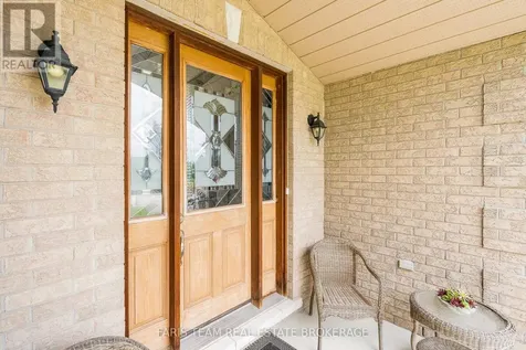 5 Blake Court Wasaga Beach ON L9Z 1R8
