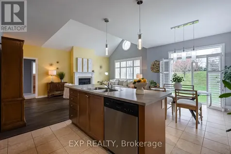 8 Clubhouse Drive Collingwood ON L9Y 4Z6