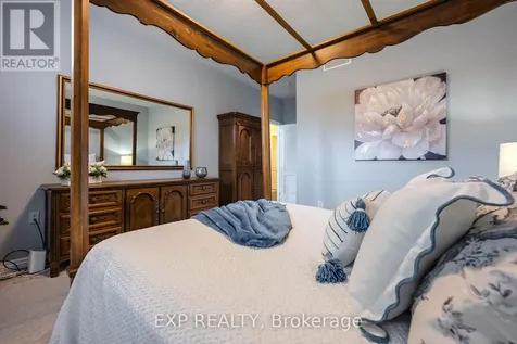 8 Clubhouse Drive Collingwood ON L9Y 4Z6