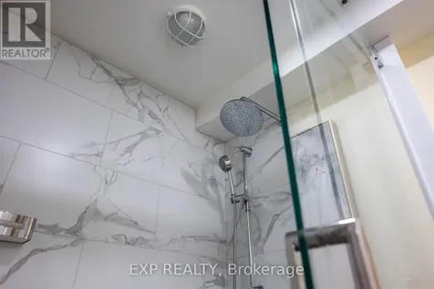 8 Clubhouse Drive Collingwood ON L9Y 4Z6