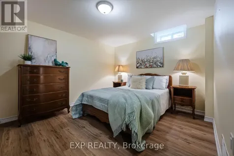 8 Clubhouse Drive Collingwood ON L9Y 4Z6