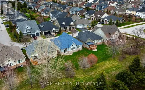 8 Clubhouse Drive Collingwood ON L9Y 4Z6