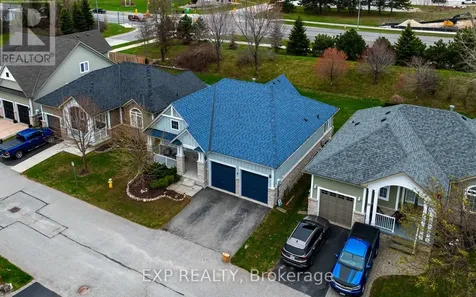 8 Clubhouse Drive Collingwood ON L9Y 4Z6