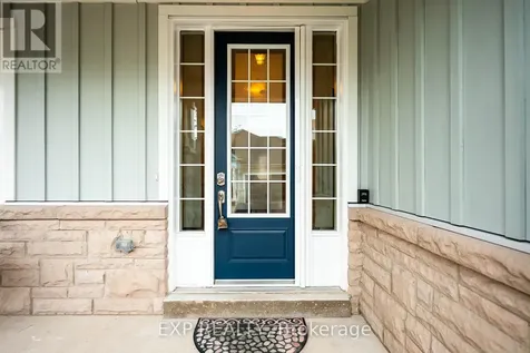 8 Clubhouse Drive Collingwood ON L9Y 4Z6