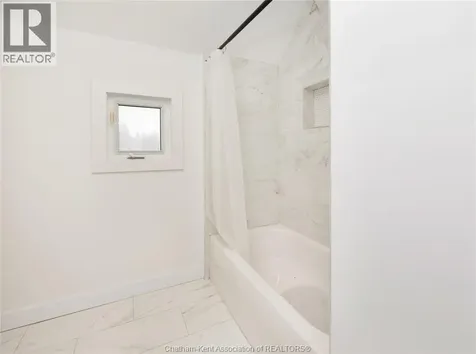 128 West Street Chatham ON N7M 2R6