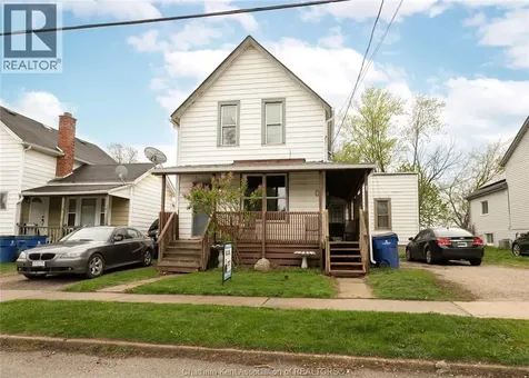 128 West Street Chatham ON N7M 2R6