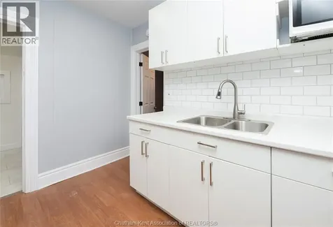 128 West Street Chatham ON N7M 2R6