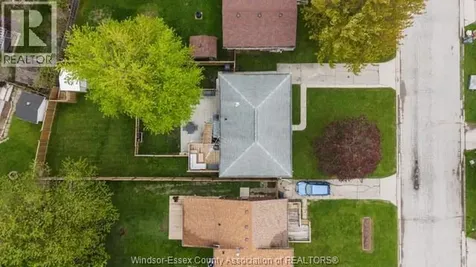 28 Vanier Drive Tilbury ON N0P 2L0