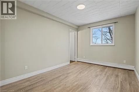 63 Conroy Crescent Guelph ON N1G 2V5