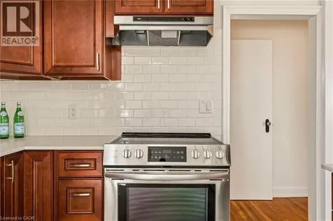 31 Cameron Avenue Dundas ON L9H 1P6