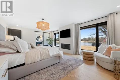 1060 River Road Ottawa ON K4M 1B4